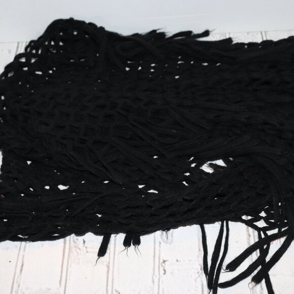🖤 Black Infinity Scarf with Fringe – 17" × 64" Loop Style · Soft Drape · Fringe - Picture 3 of 5